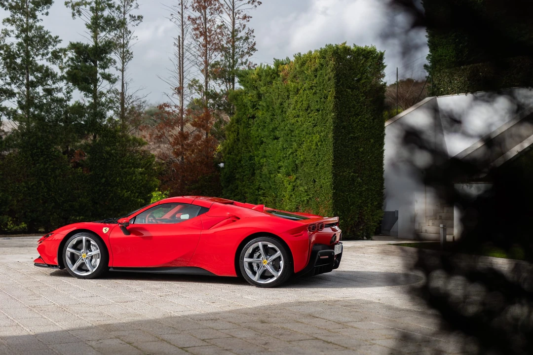 2024 Ferrari SF90 Spider - Image 23 of 31