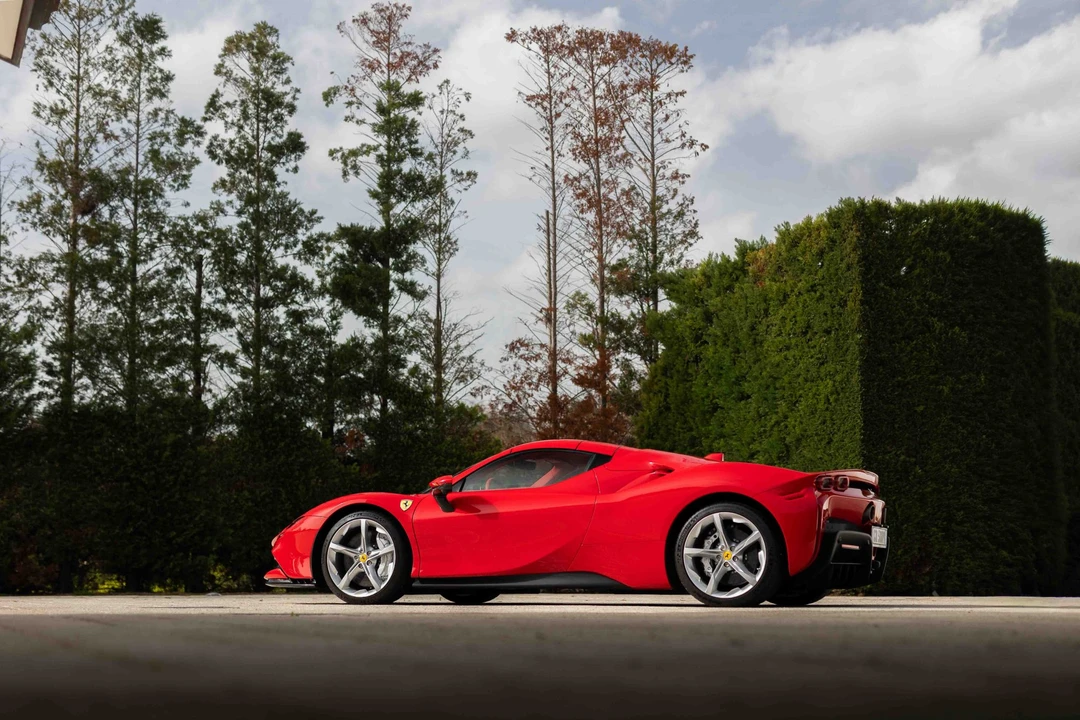 2024 Ferrari SF90 Spider - Image 22 of 31