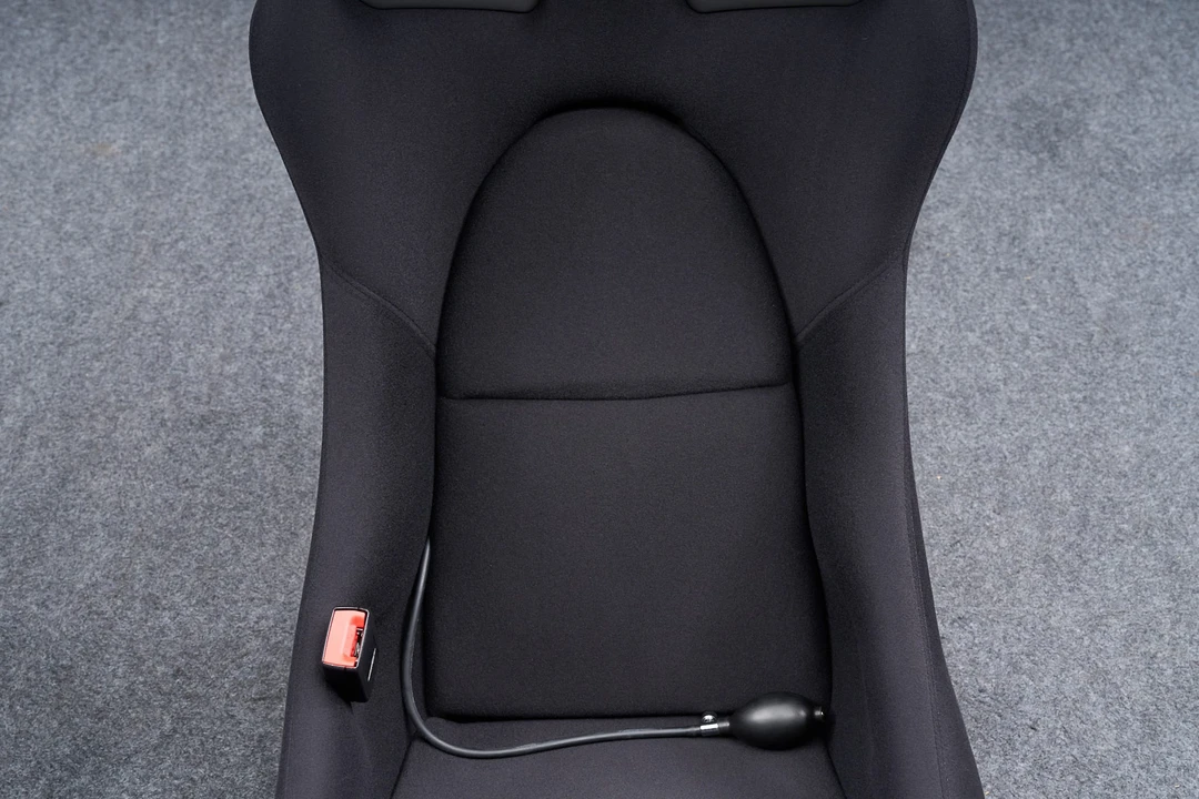 Parts & Memorabilia Seats & Interior - Image 7 of 31