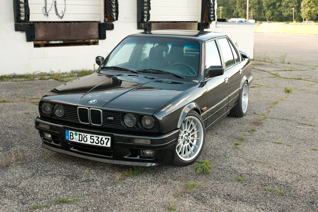 1989 BMW E30 3 Series - Image 2 of 31