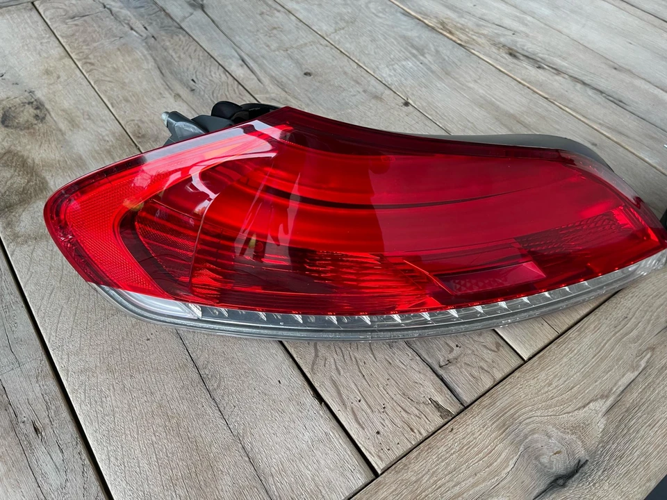 2009 Parts & Memorabilia Bodywork - Image 3 of 20