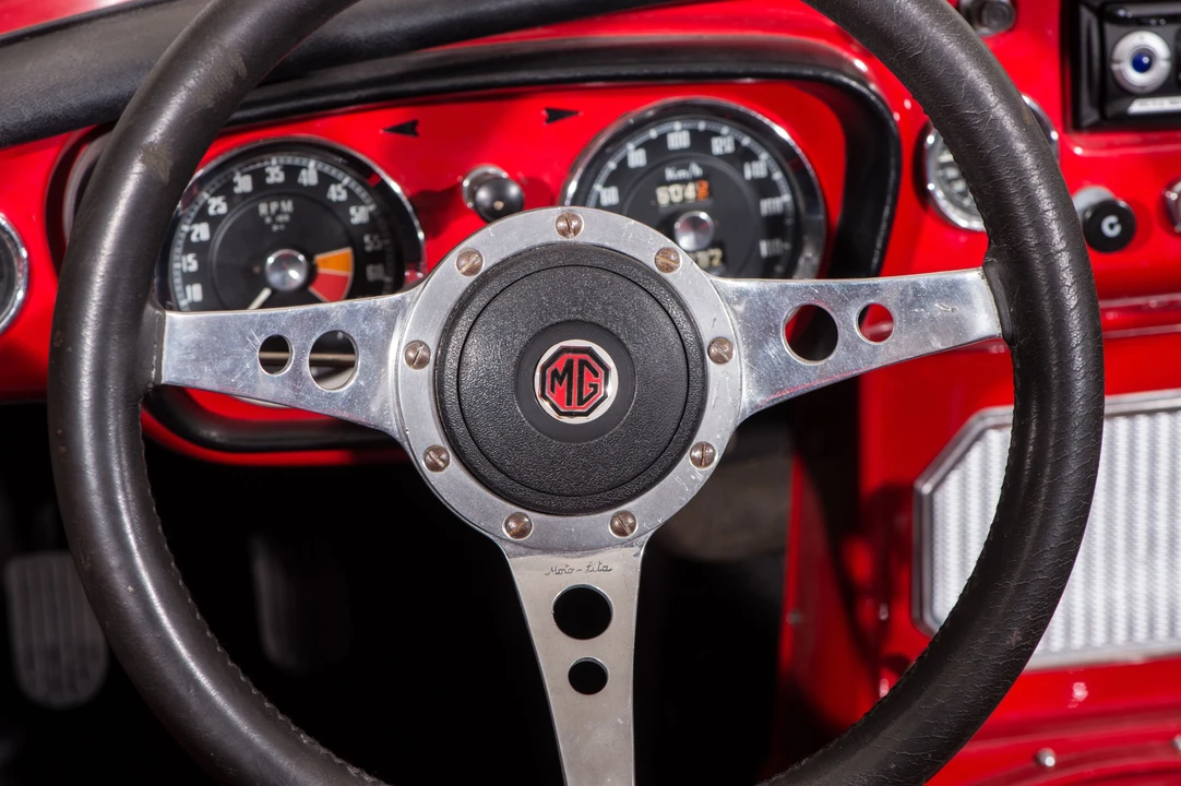 1963 MG MGB Roadster - Image 10 of 30