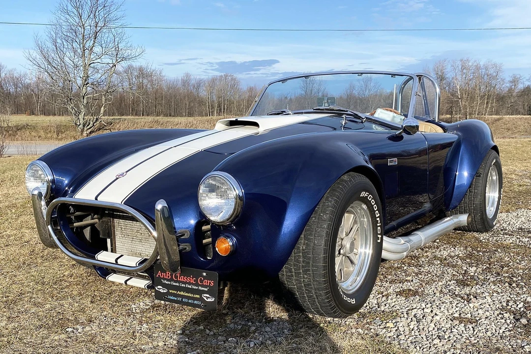 Shelby Cobra Replica - Image 2 of 31