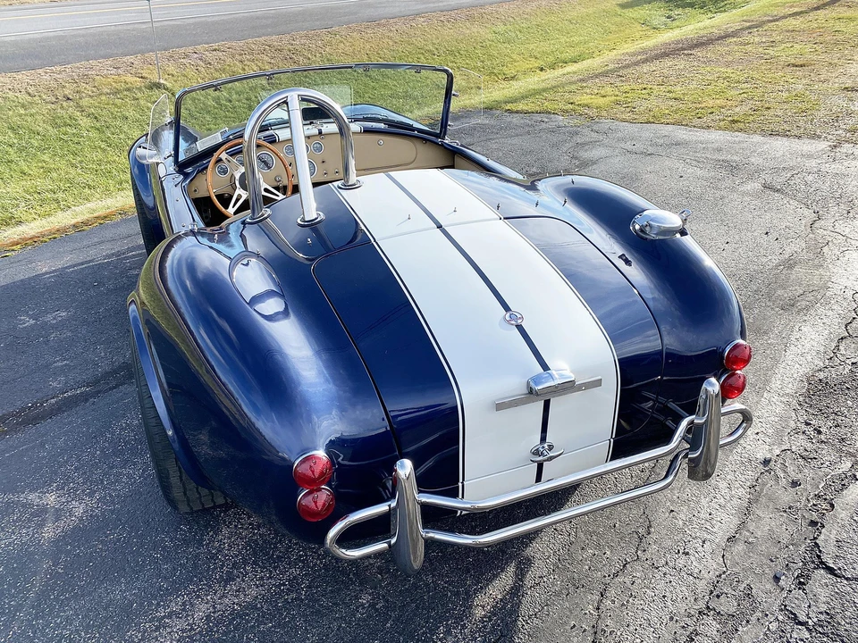 Shelby Cobra Replica - Image 17 of 31