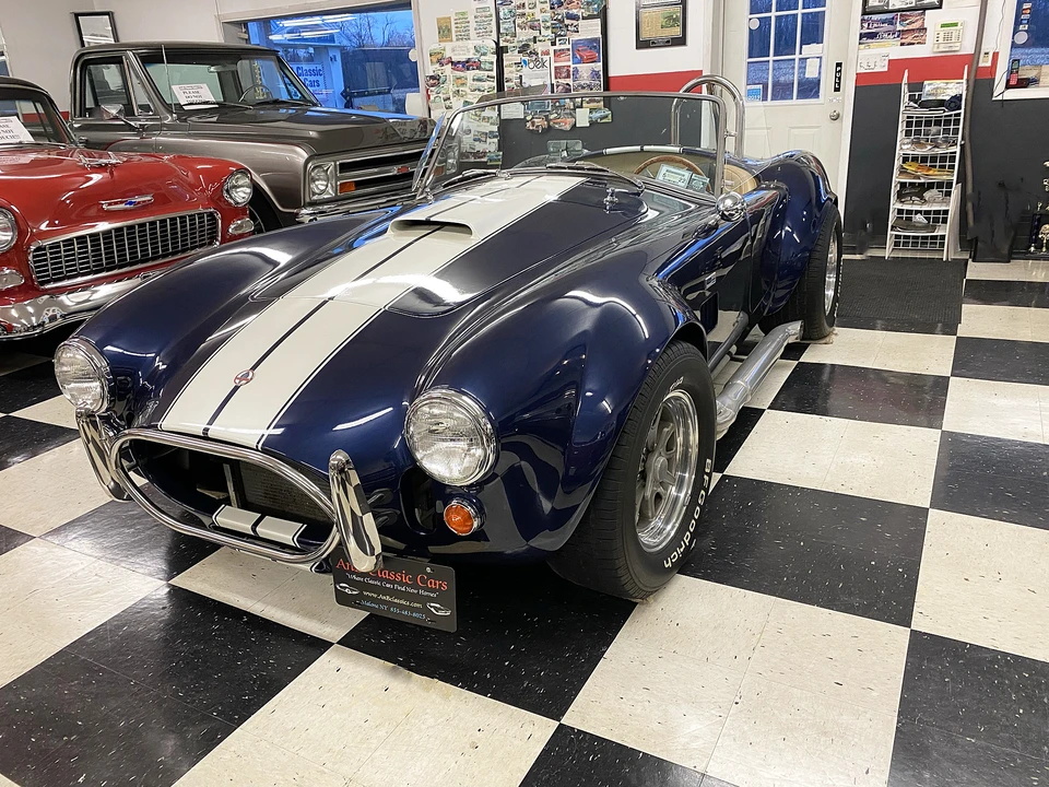 Shelby Cobra Replica - Image 24 of 31
