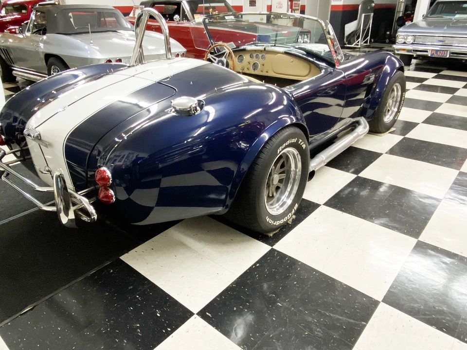 Shelby Cobra Replica - Image 29 of 31