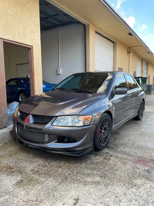 2008 Mitsubishi Lancer Evolution VIII 7th Gen - Image 2 of 10
