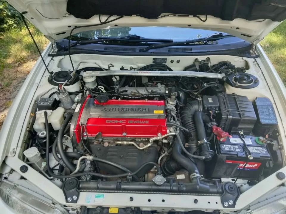 Mitsubishi Lancer Evolution IV 6th Gen - Image 4 of 10