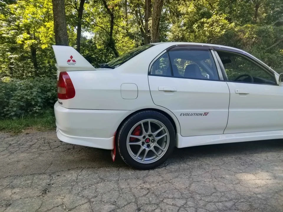 Mitsubishi Lancer Evolution IV 6th Gen - Image 2 of 10