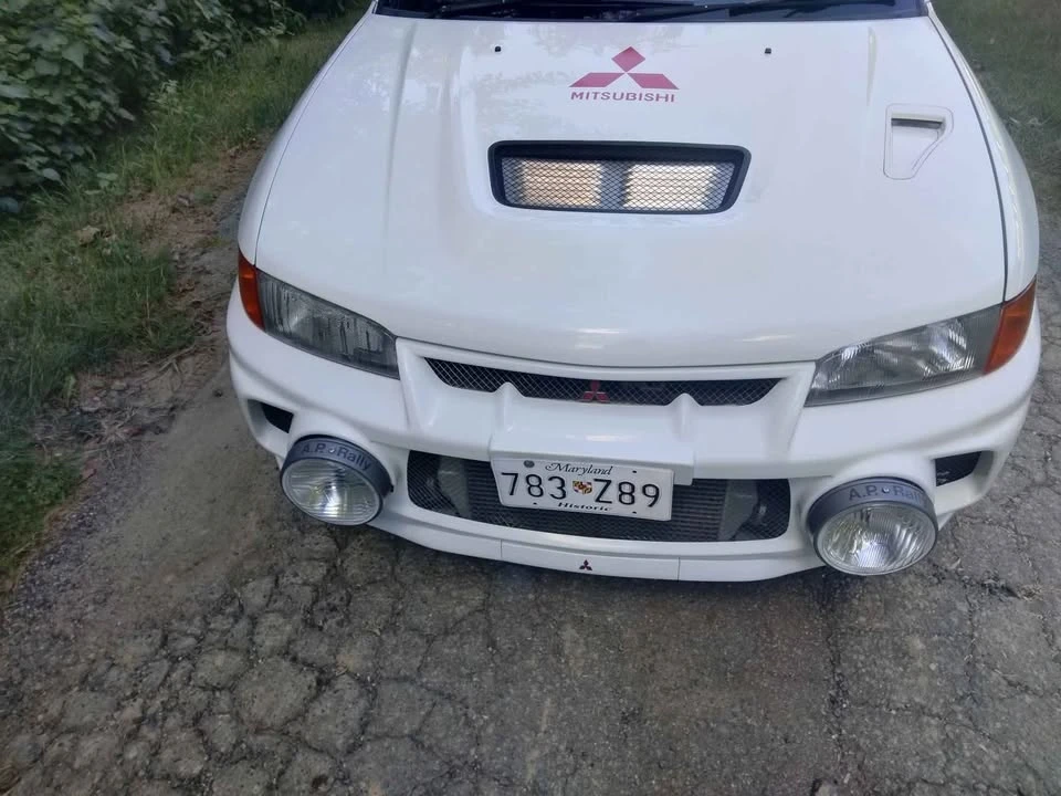 Mitsubishi Lancer Evolution IV 6th Gen - Image 6 of 10