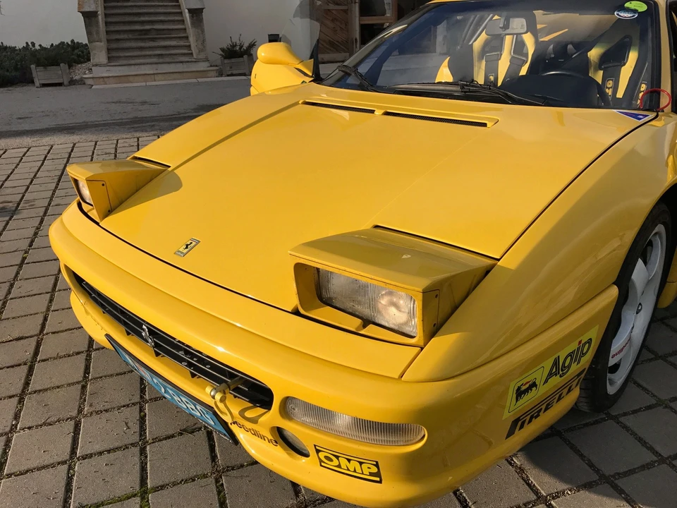 Ferrari F355 Berlinetta - Image 23 of 30