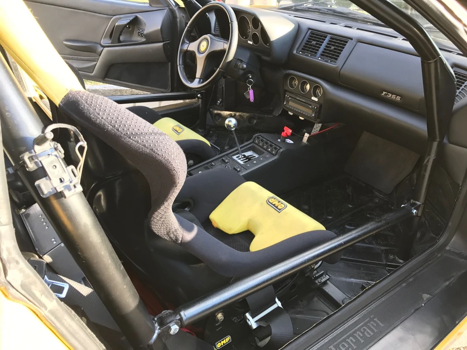 Ferrari F355 Berlinetta - Image 9 of 30