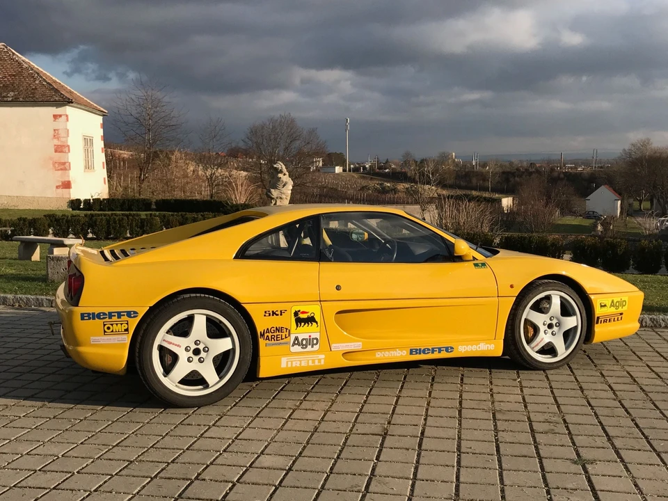 Ferrari F355 Berlinetta - Image 7 of 30