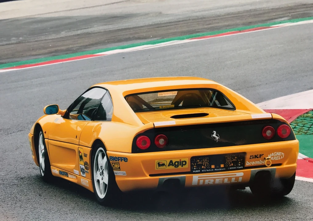 Ferrari F355 Berlinetta - Image 4 of 30