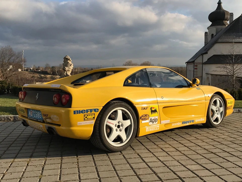 Ferrari F355 Berlinetta - Image 3 of 30