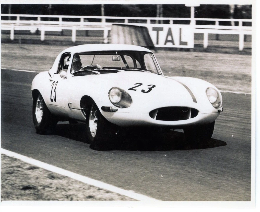 1963 Jaguar E-Type Lightweight - Image 18 of 31