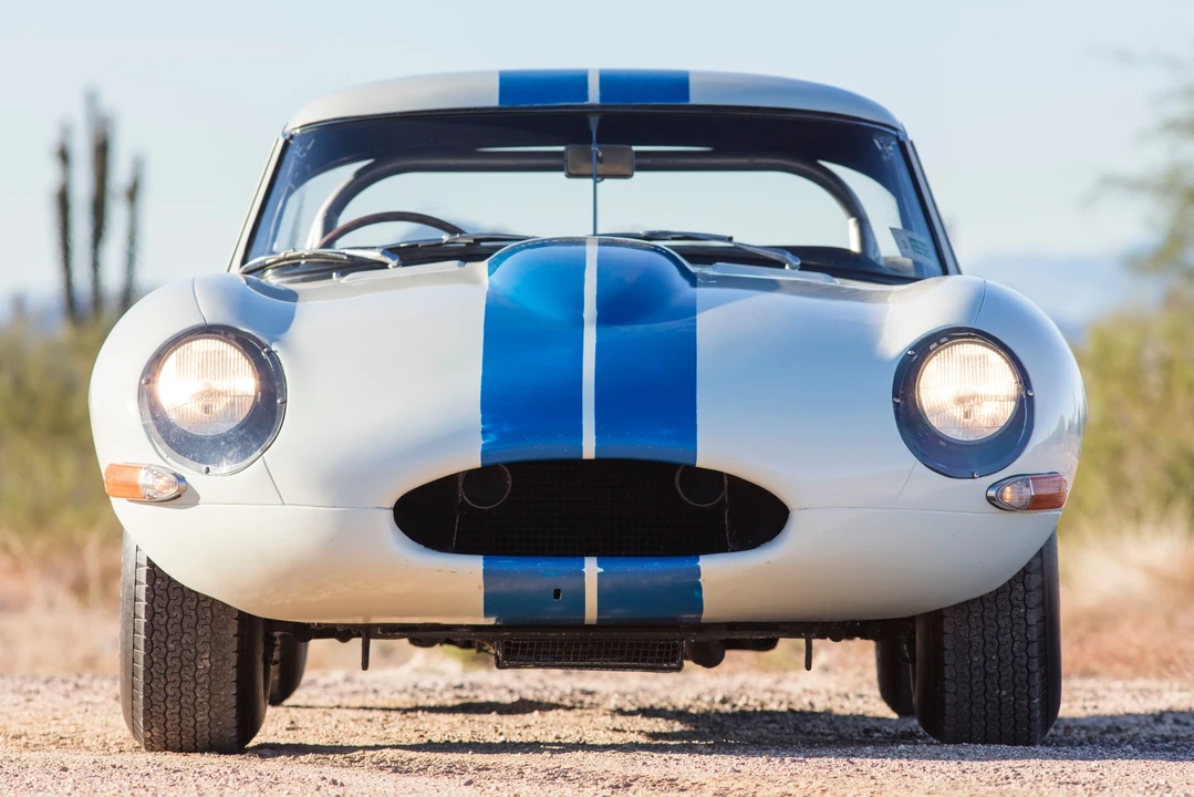 1963 Jaguar E-Type Lightweight - Image 11 of 31