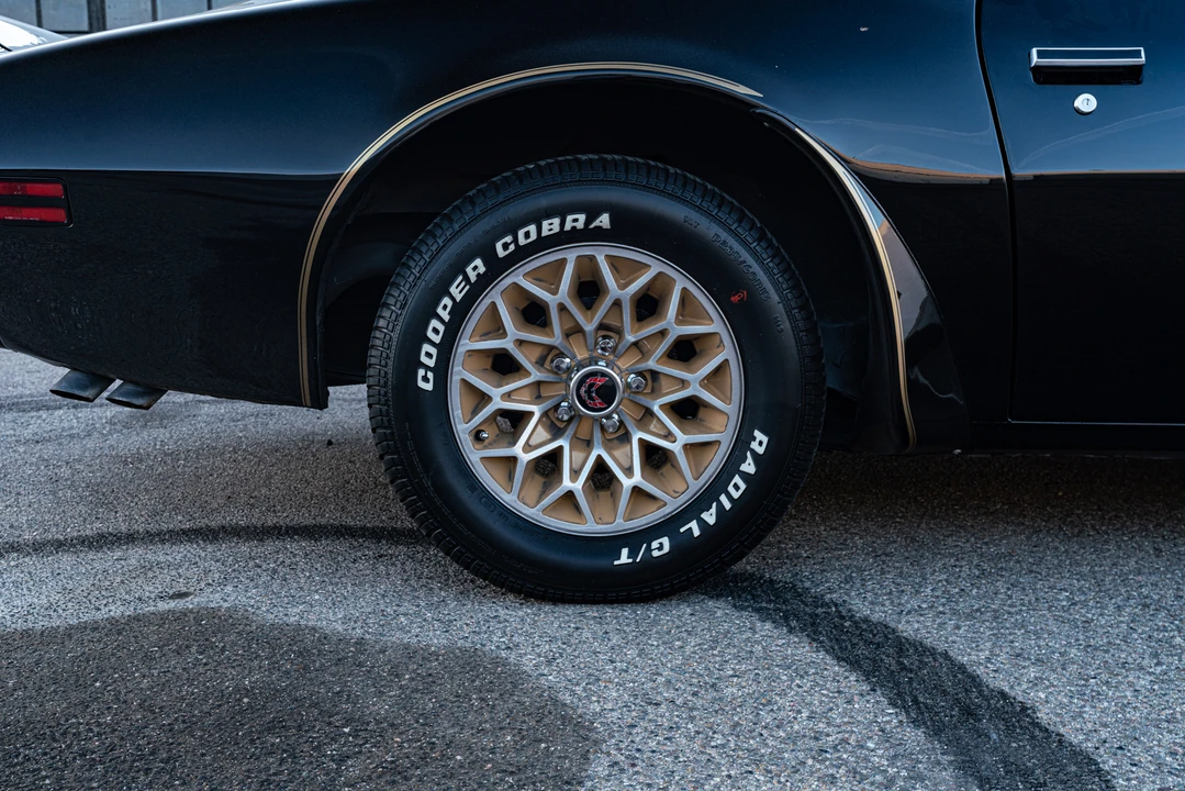 1977 Pontiac Firebird Trans Am 2nd Gen - Image 21 of 31