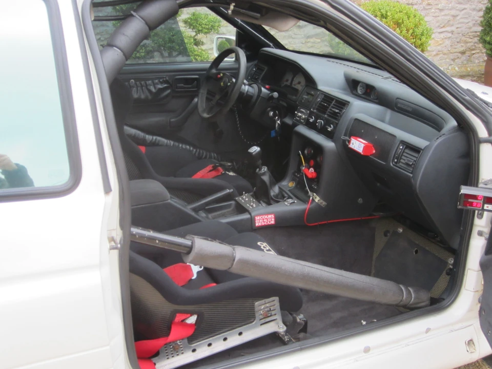 1994 Ford Escort RS Cosworth - Image 11 of 23