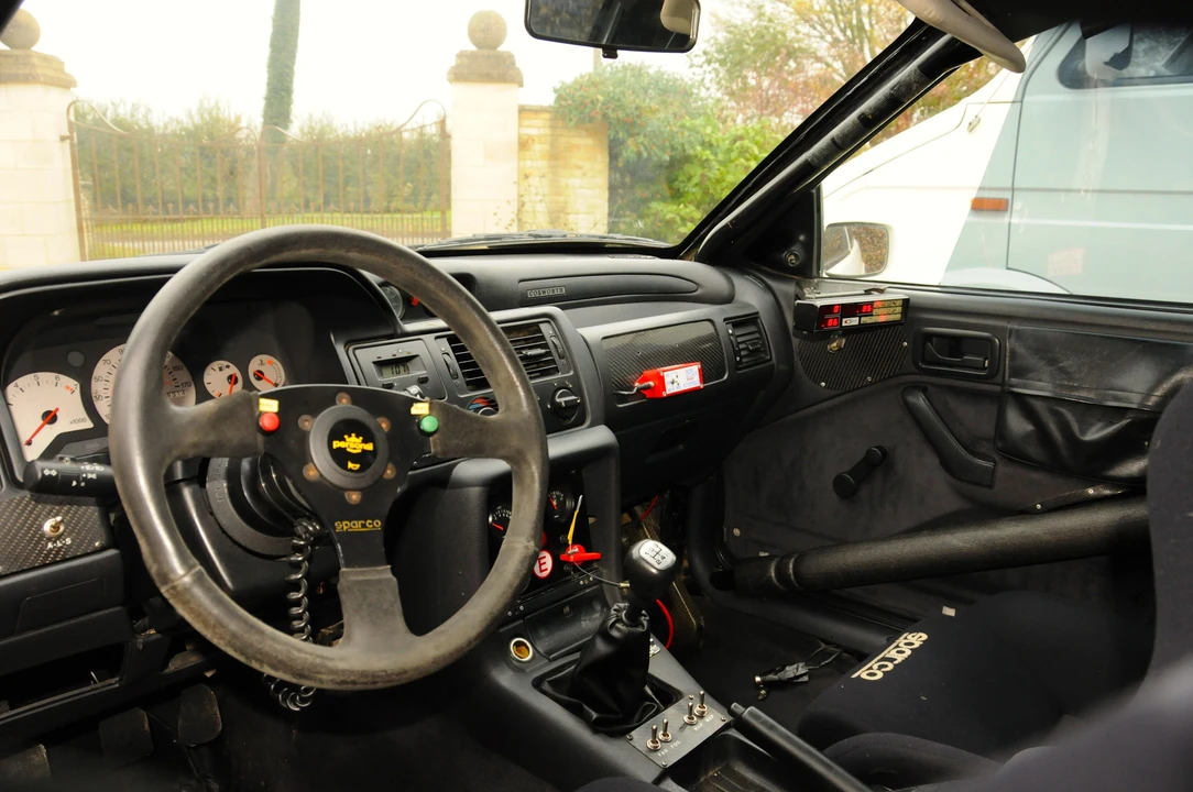 1994 Ford Escort RS Cosworth - Image 21 of 23