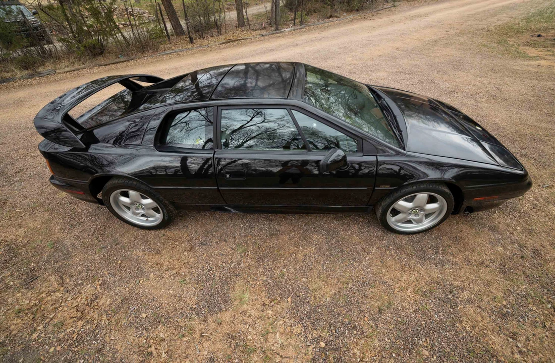 1995 Lotus Esprit Series 4 - Image 11 of 31