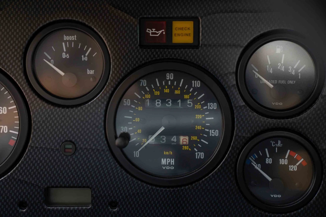 1995 Lotus Esprit Series 4 - Image 22 of 31