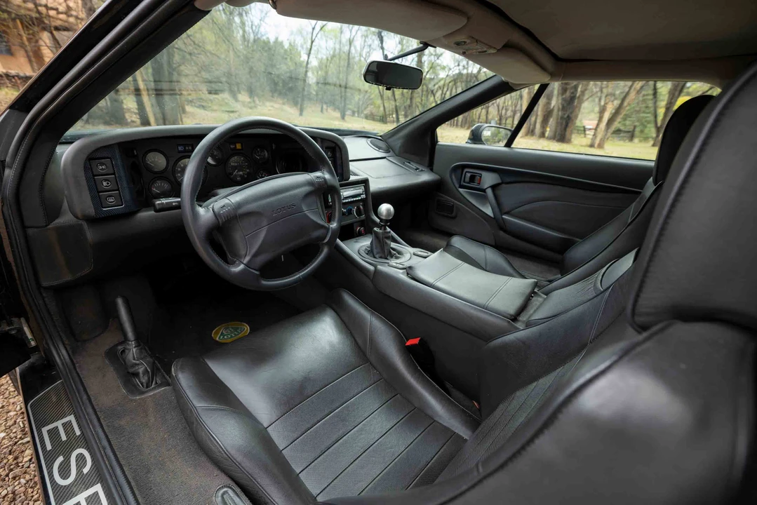 1995 Lotus Esprit Series 4 - Image 19 of 31