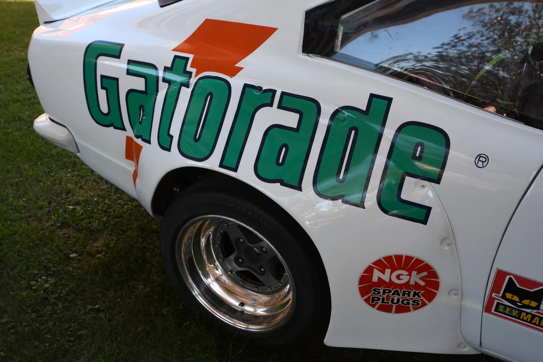 1976 Mazda - Image 25 of 31