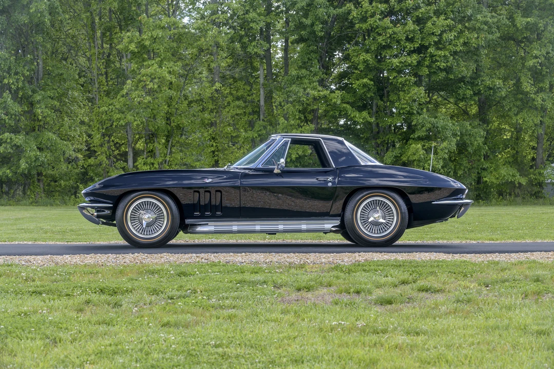 1966 Chevrolet Corvette C2 - Image 13 of 31