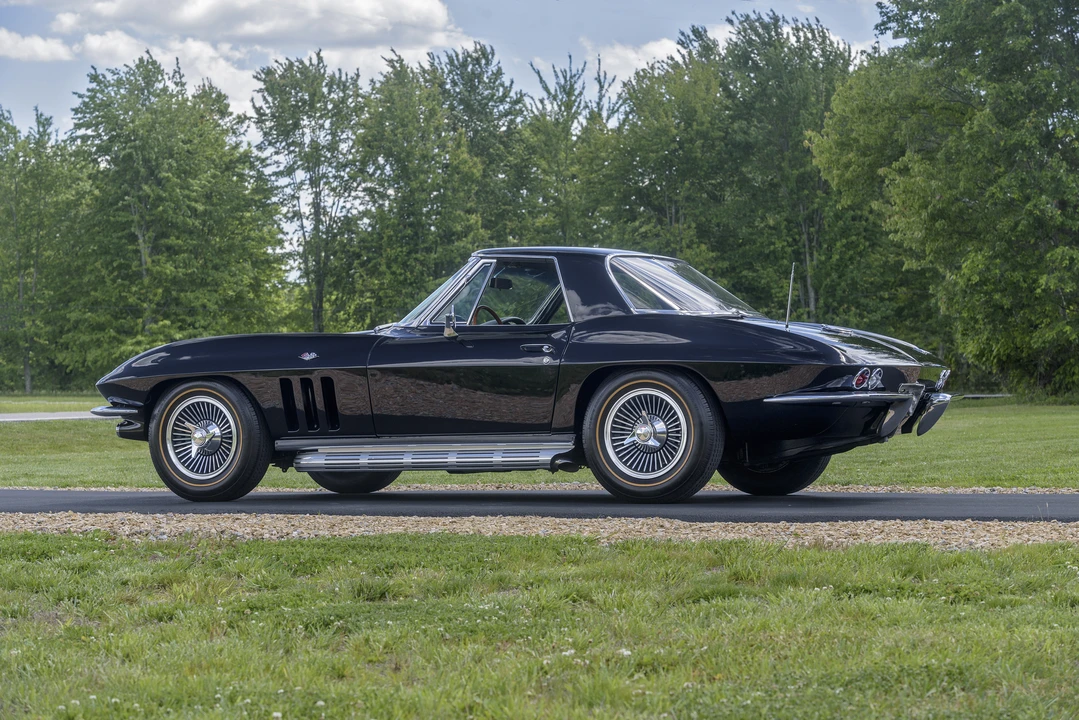 1966 Chevrolet Corvette C2 - Image 11 of 31