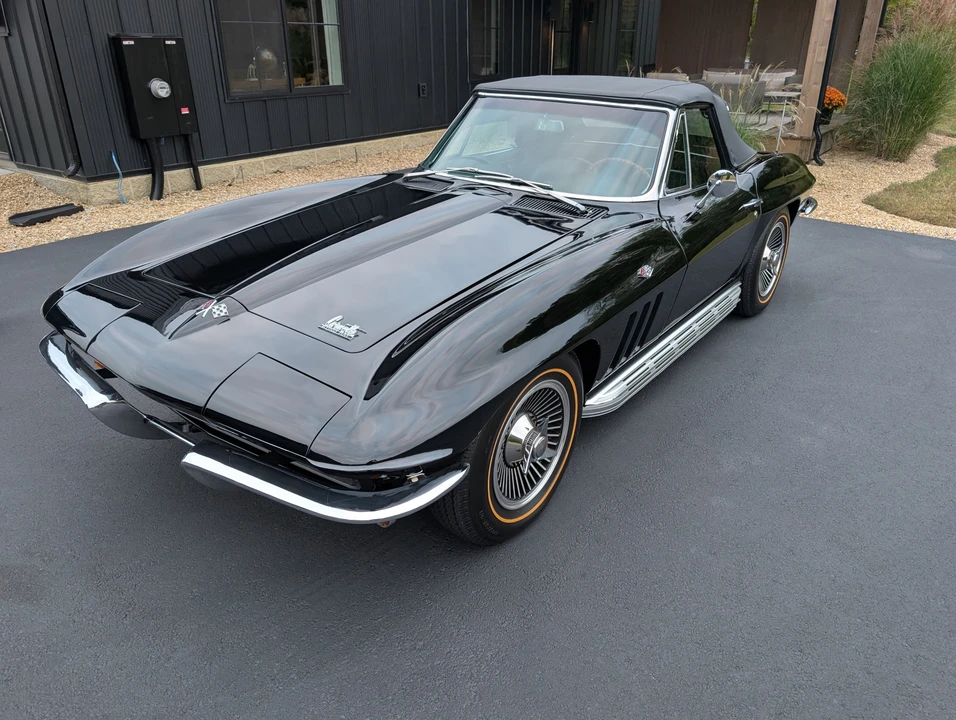 1966 Chevrolet Corvette C2 - Image 2 of 31