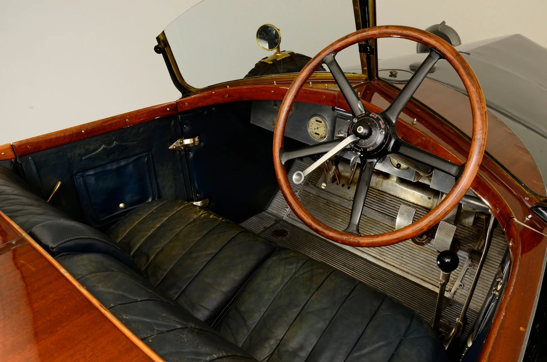1927 Renault - Image 4 of 31