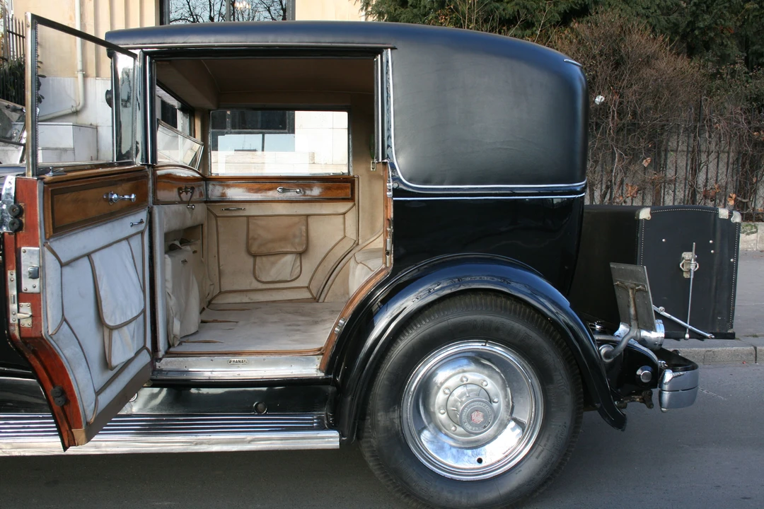 1932 Packard Eight - Image 12 of 31