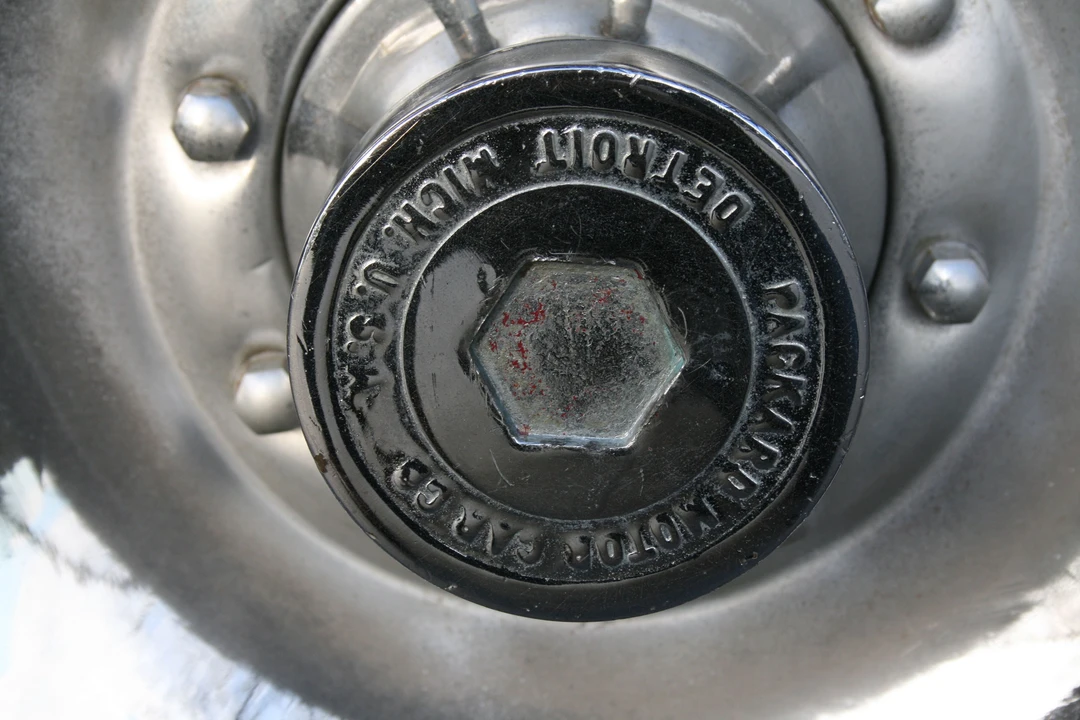1932 Packard Eight - Image 29 of 31
