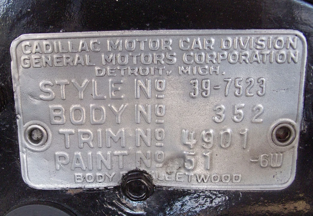 1939 Cadillac Series 70 & 75 - Image 5 of 8