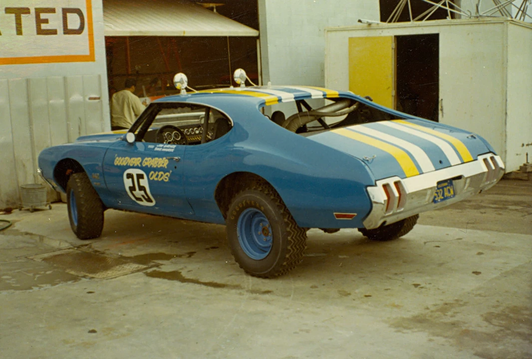 1969 Oldsmobile 442 2nd Gen - Image 11 of 21