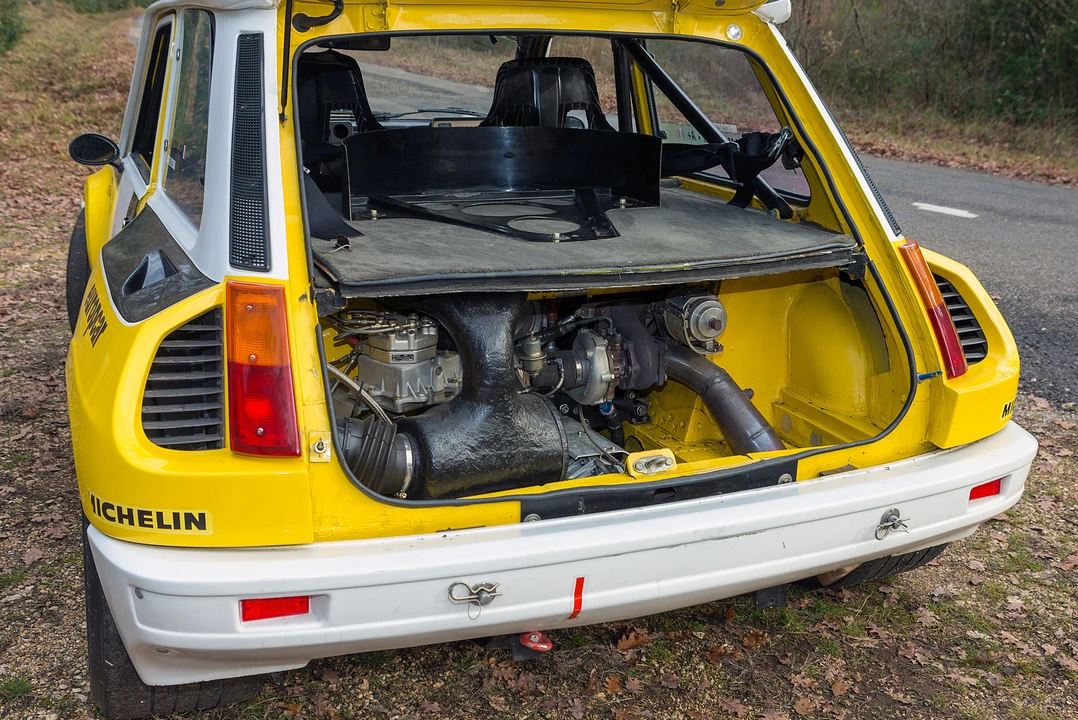 Renault 5 Turbo 2 - Image 28 of 31