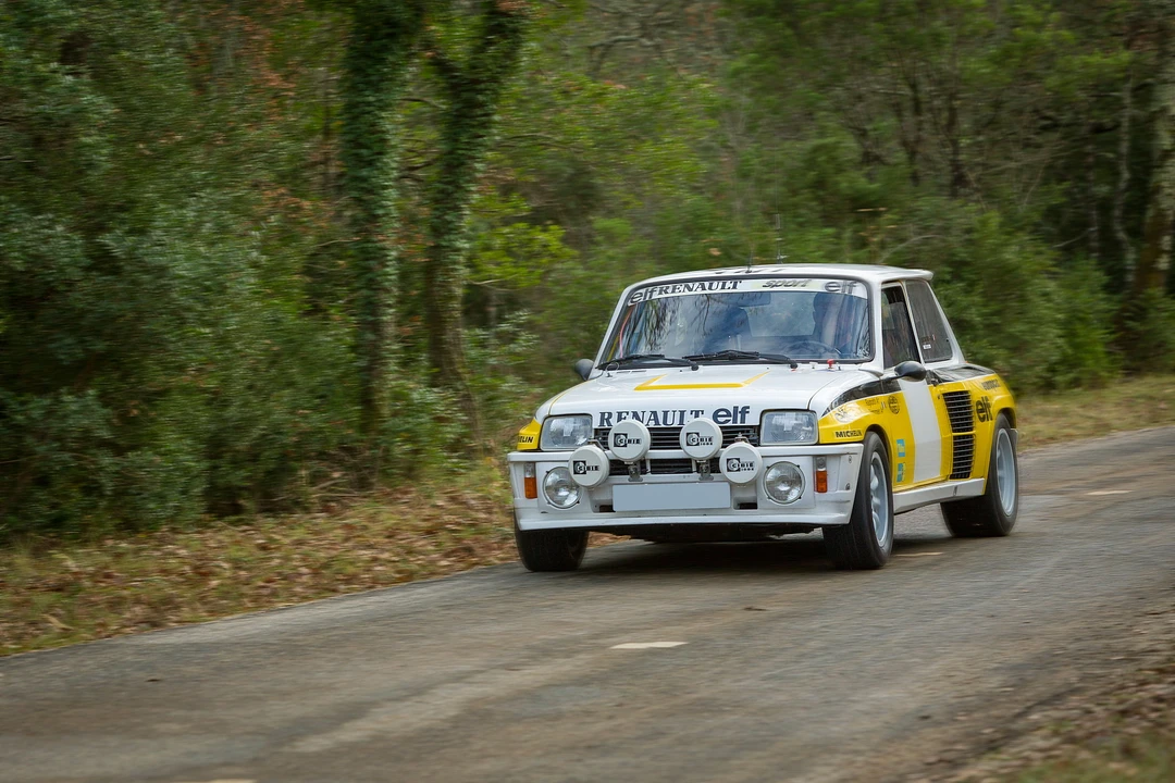 Renault 5 Turbo 2 - Image 2 of 31