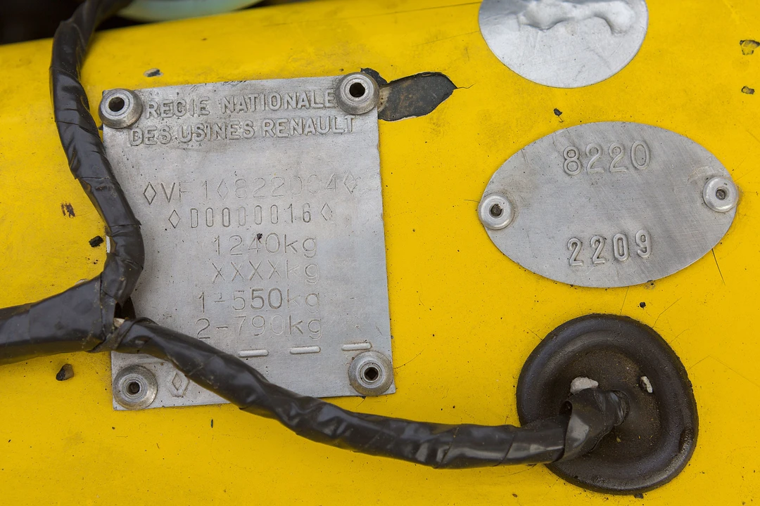 Renault 5 Turbo 2 - Image 29 of 31