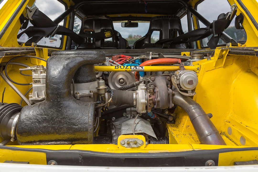 Renault 5 Turbo 2 - Image 22 of 31