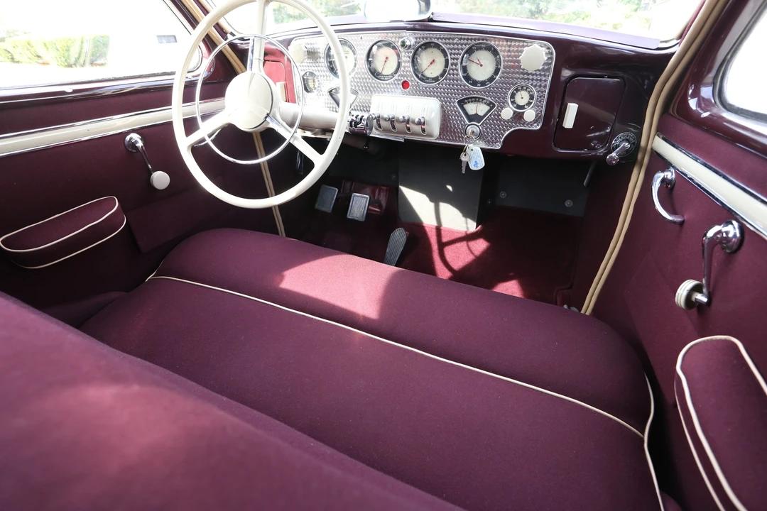 1936 Cord 810 & 812 - Image 12 of 15
