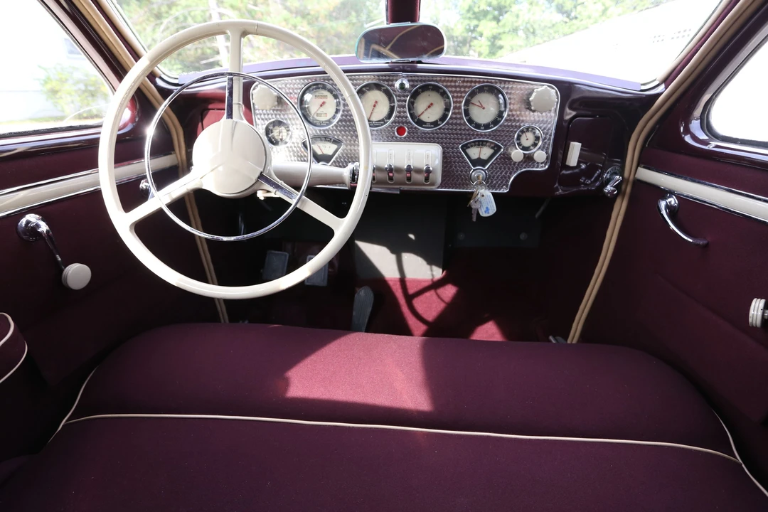 1936 Cord 810 & 812 - Image 13 of 15