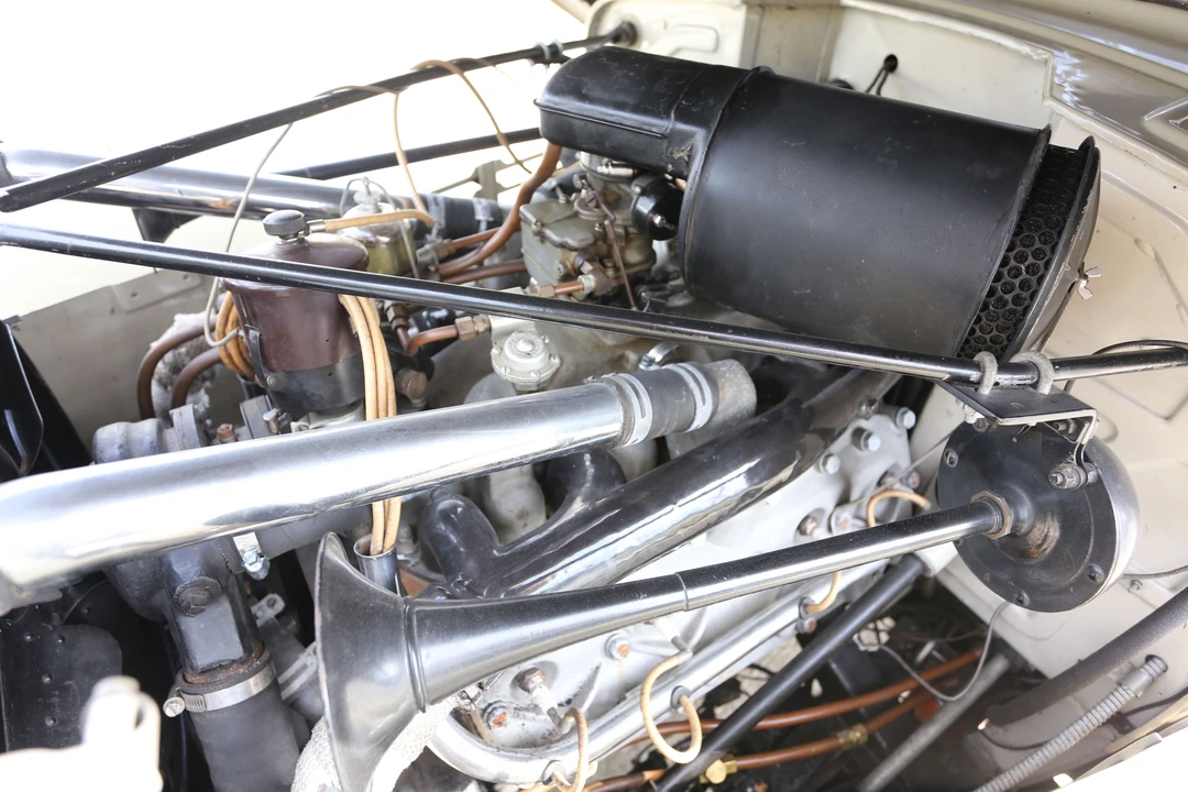 1936 Cord 810 & 812 - Image 5 of 15