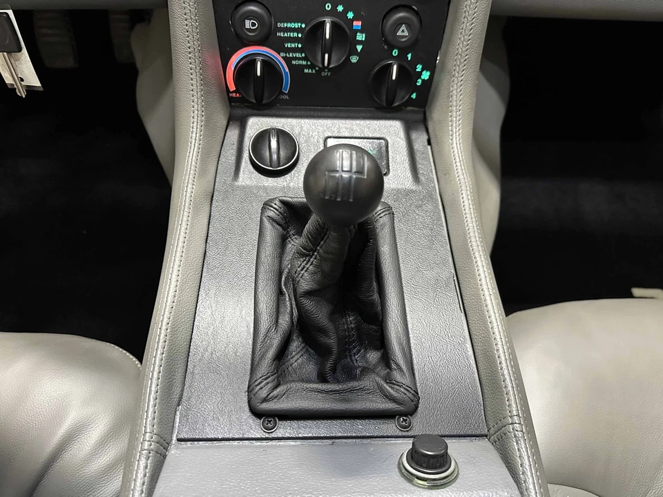 1981 DeLorean DMC-12 - Image 19 of 31