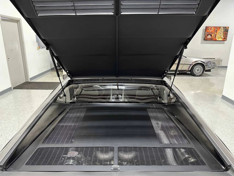 1981 DeLorean DMC-12 - Image 28 of 31