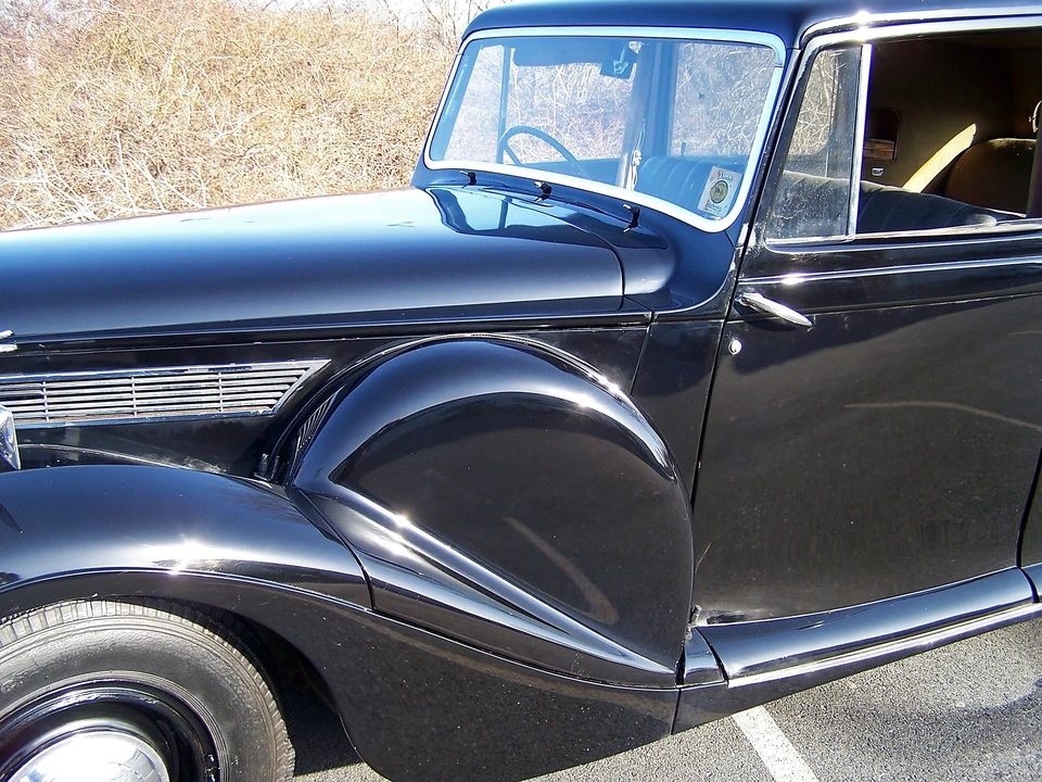 1946 Daimler - Image 3 of 10