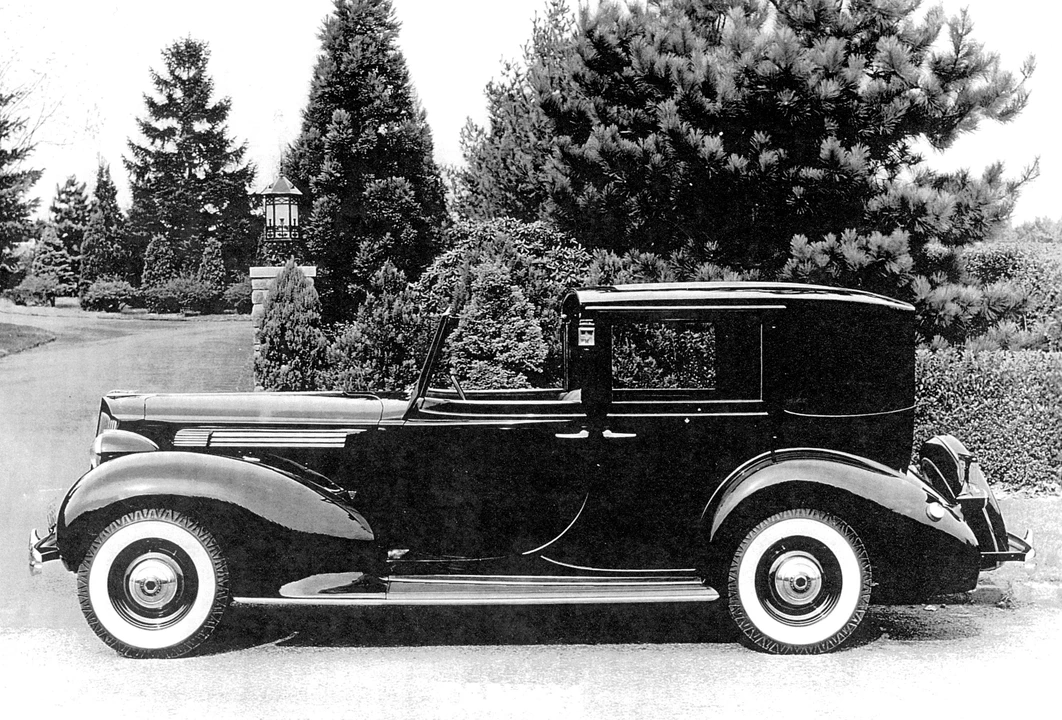 1939 Packard Eight - Image 19 of 19