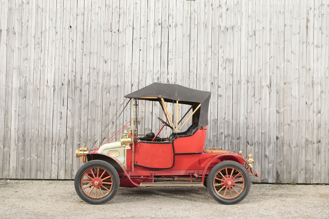 1910 Renault - Image 17 of 27