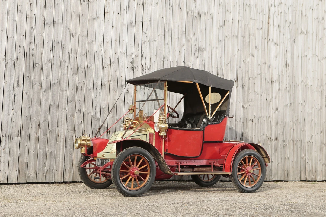 1910 Renault - Image 18 of 27