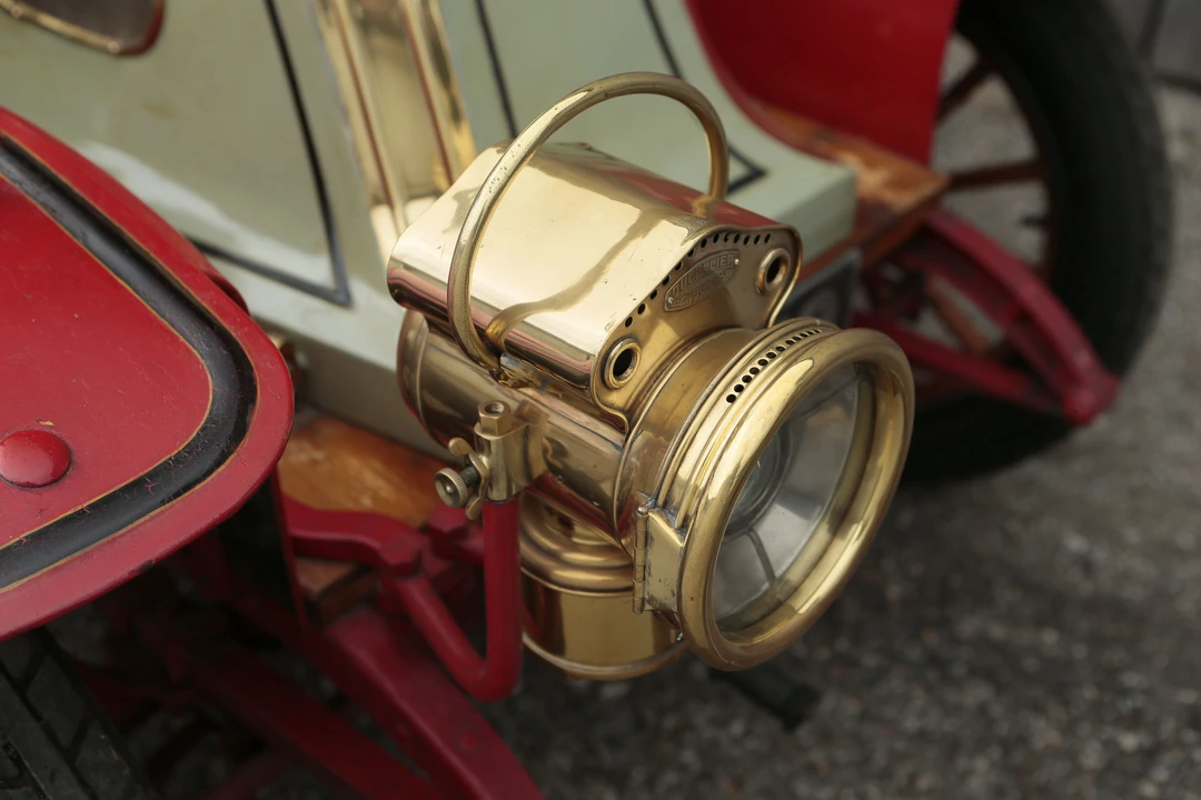 1910 Renault - Image 19 of 27